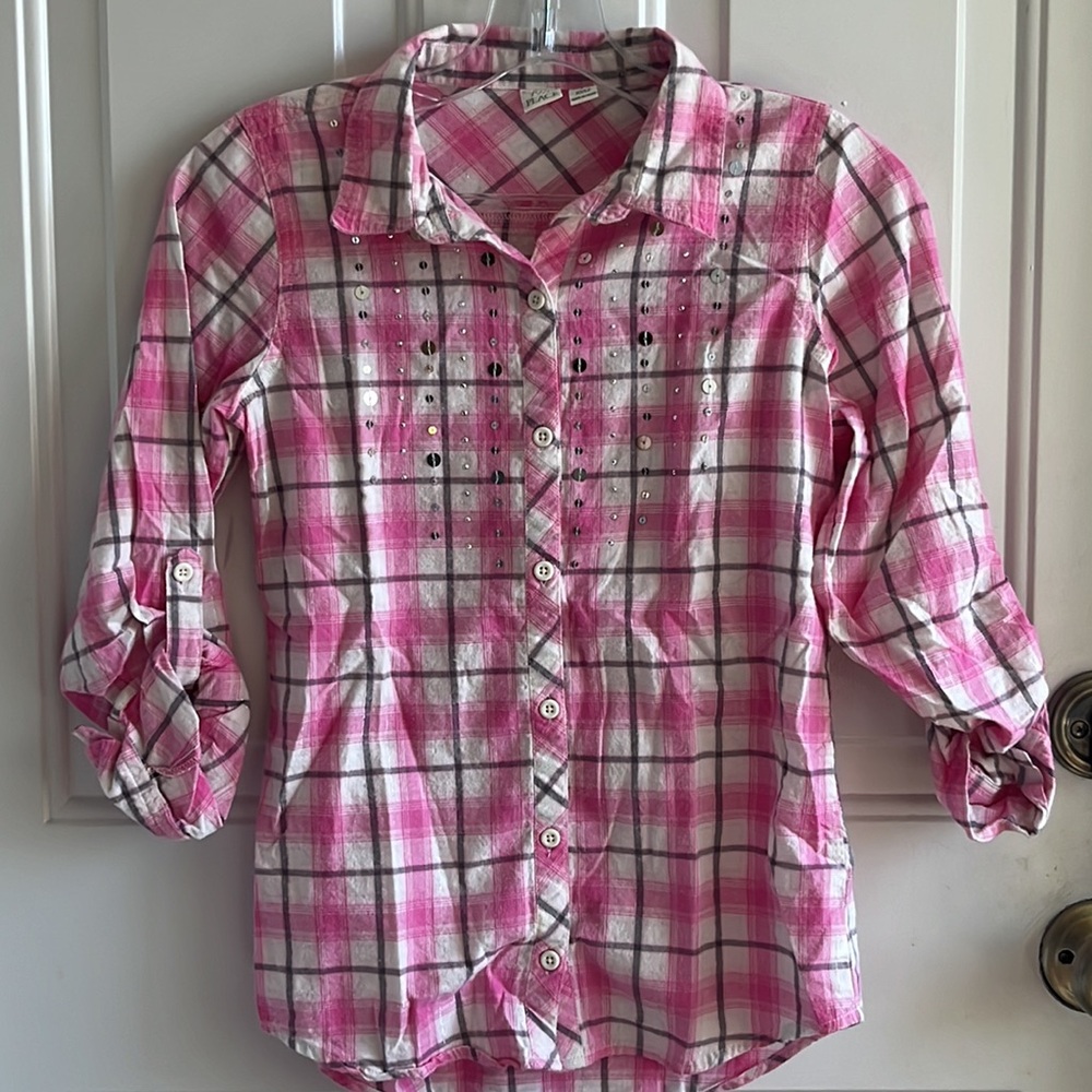 The Children’s Place light pink plaid button down shirt with sparkly design